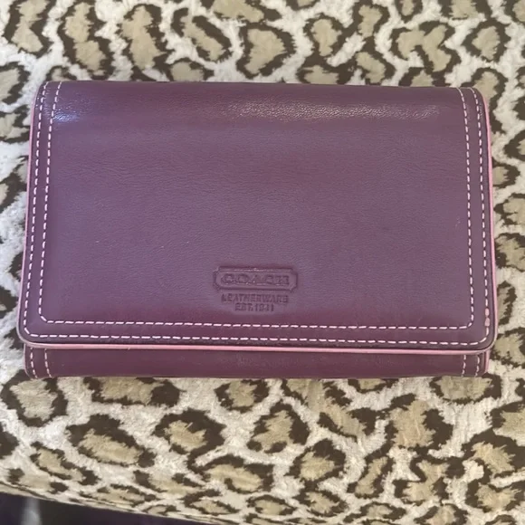 Coach purple and pink wallet - Picture 1 of 9